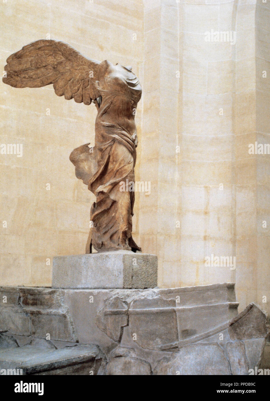 Greek art. Winged Victory of Samothrace or Nike of Samothrace. 2nd century  BC. Marble. Sculpture of the greek goodess Nike (Victory). Museum of Louvre.  Paris Stock Photo - Alamy