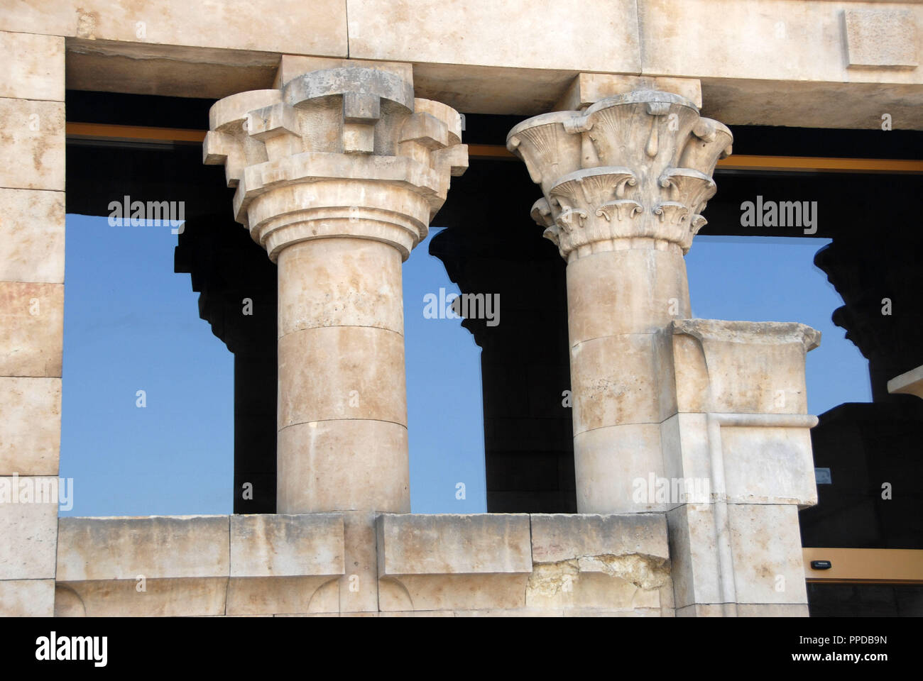 Dios egipcio amon hi-res stock photography and images - Alamy