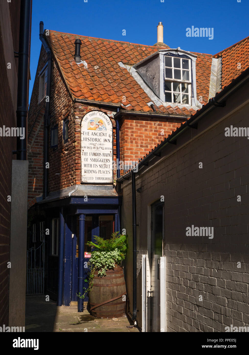 Former inn pub hires stock photography and images Alamy