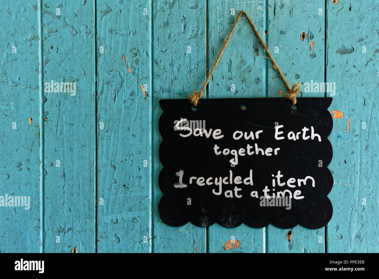 Recycle sign hi-res stock photography and images - Alamy