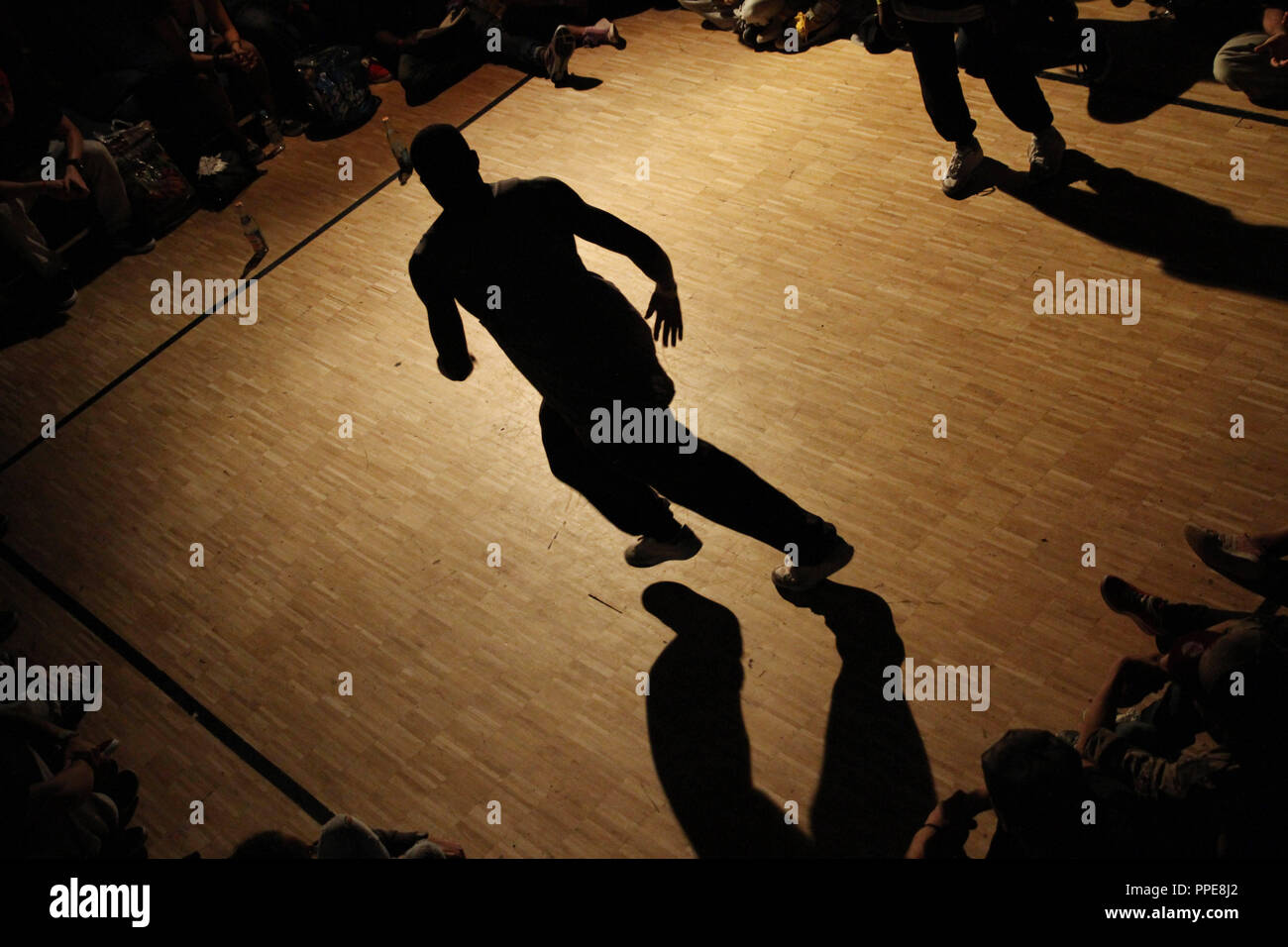 Participants At The International Hip Hop Dance Competition Funk The System In The Children S And Youth Center Der Club In The Wintersteinerstrasse In Hasenbergl Stock Photo Alamy alamy