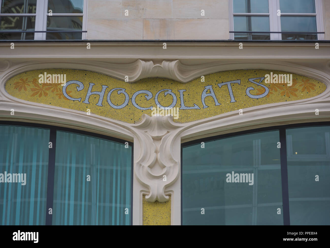 Paris, Geschäftshaus Felix Potin an der Rue de Rennes Stock Photo Alamy