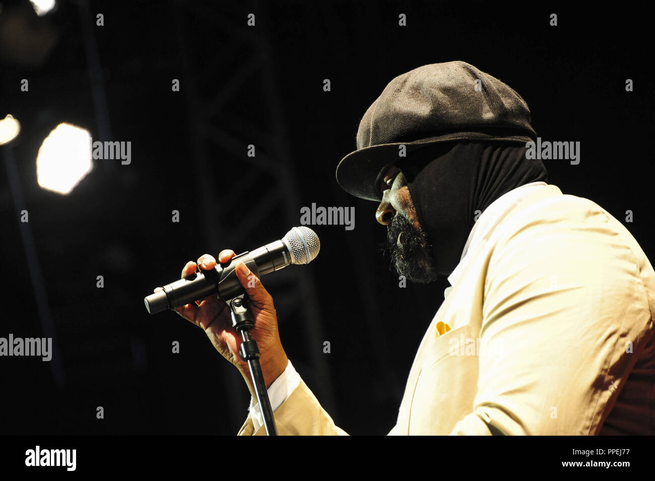 Gregory porter portrait hi-res stock photography and images - Alamy