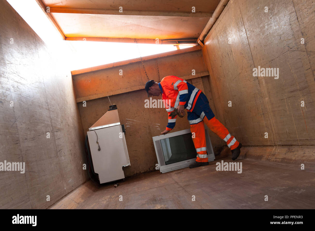 At the Graefelfing recycling depot there is a collection campaign of used, but still fully functional electronic devices for the flood victims in Deggendorf. Stock Photo