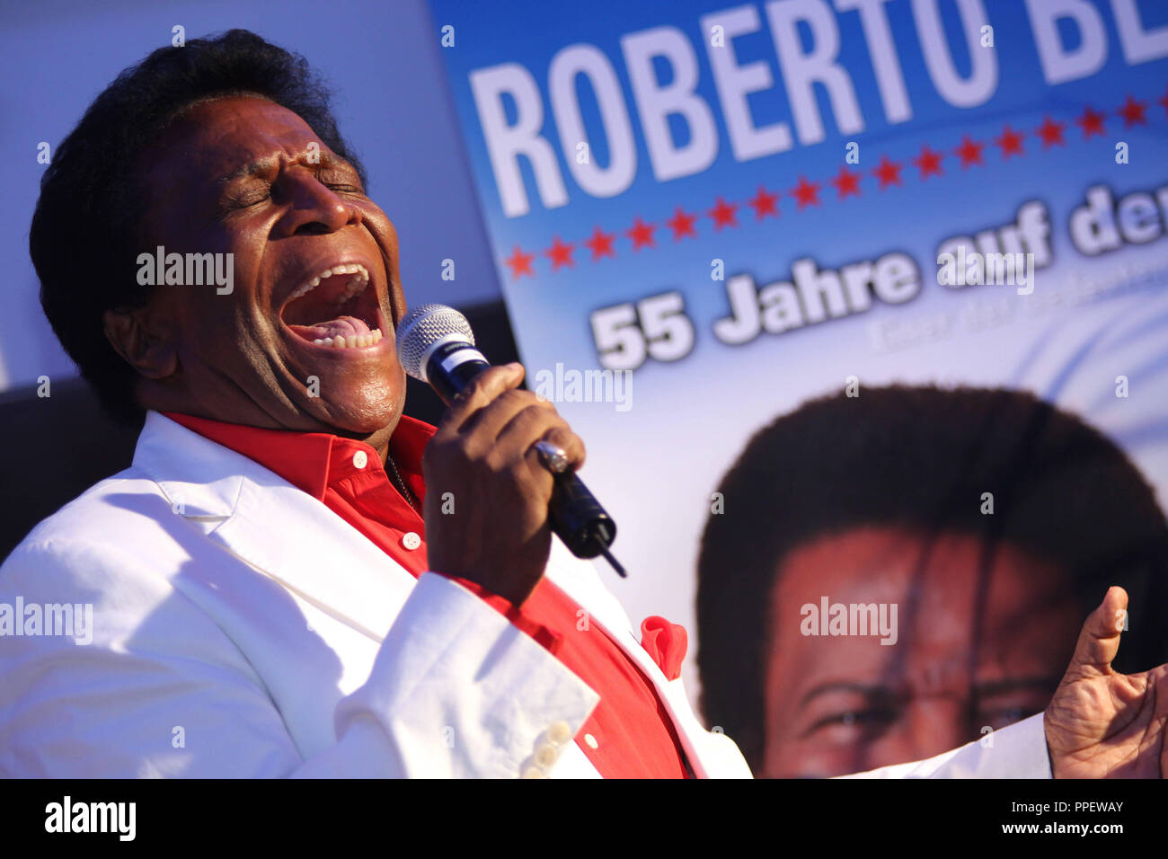 Schlager singer Roberto Blanco at the presentation of his solo CD 'Du lebst besser wenn du lachst' (You live better when you laugh) in the Park Hilton Hotel in Munich. Stock Photo