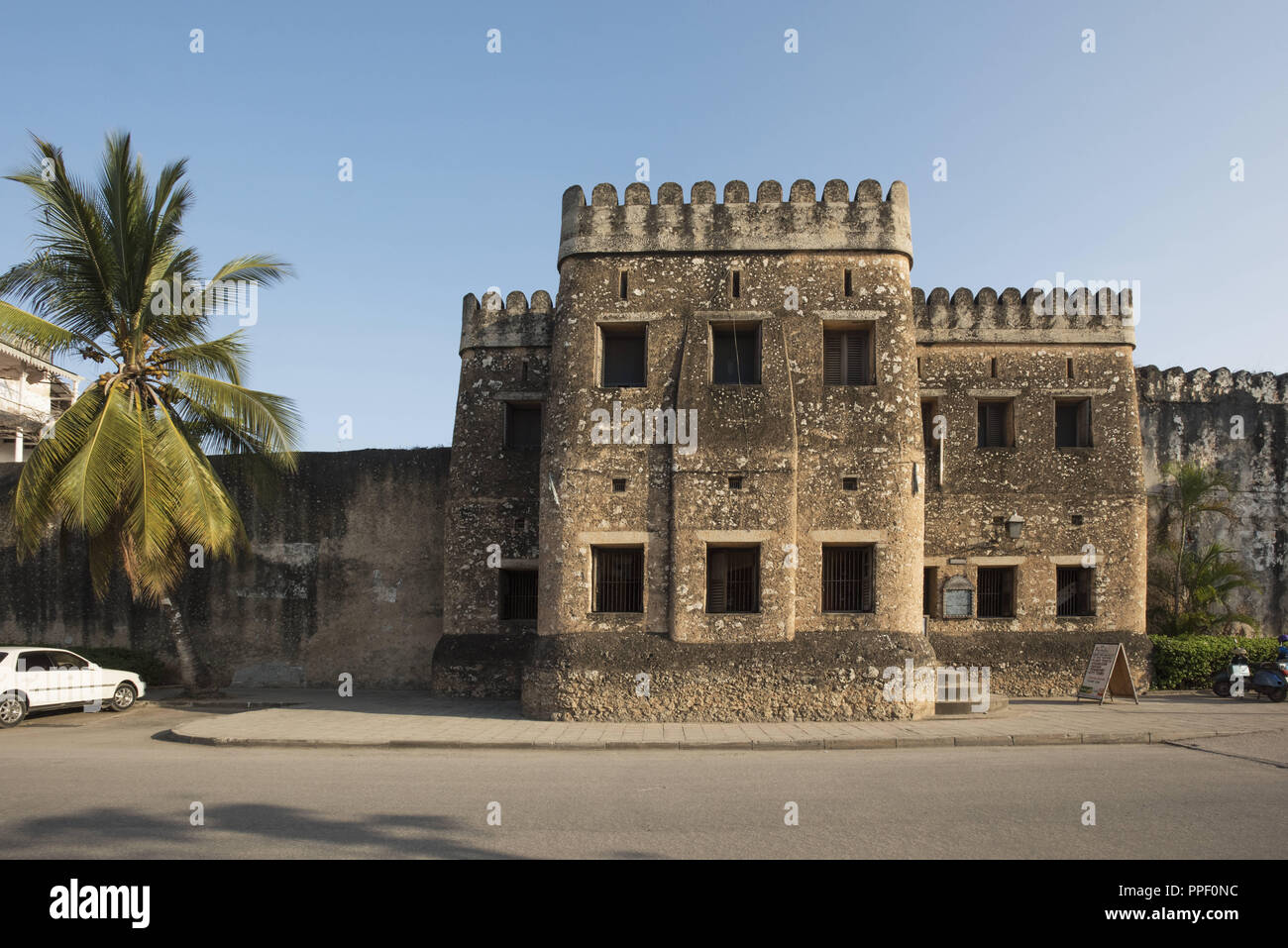 Altes fort hi-res stock photography and images - Alamy