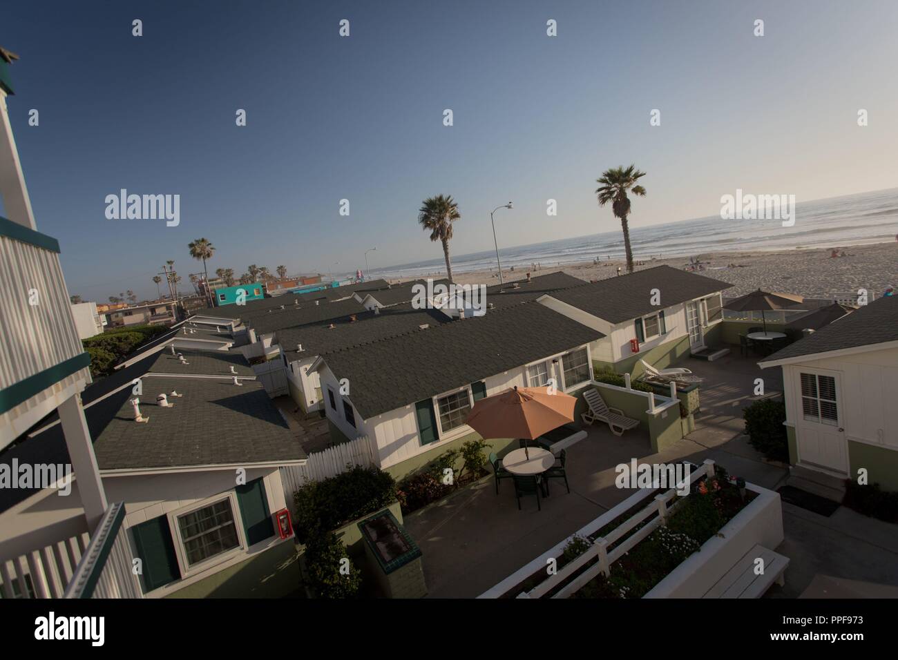 Family owned accommodation called 'The Beach Cottages' in Pacific Beach right at the Ocean with motel rooms, apartments and cottages, in April 2018. | usage worldwide Stock Photo