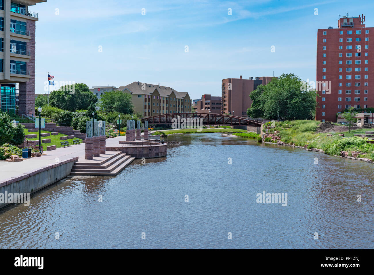 Big city skyline hi-res stock photography and images - Alamy