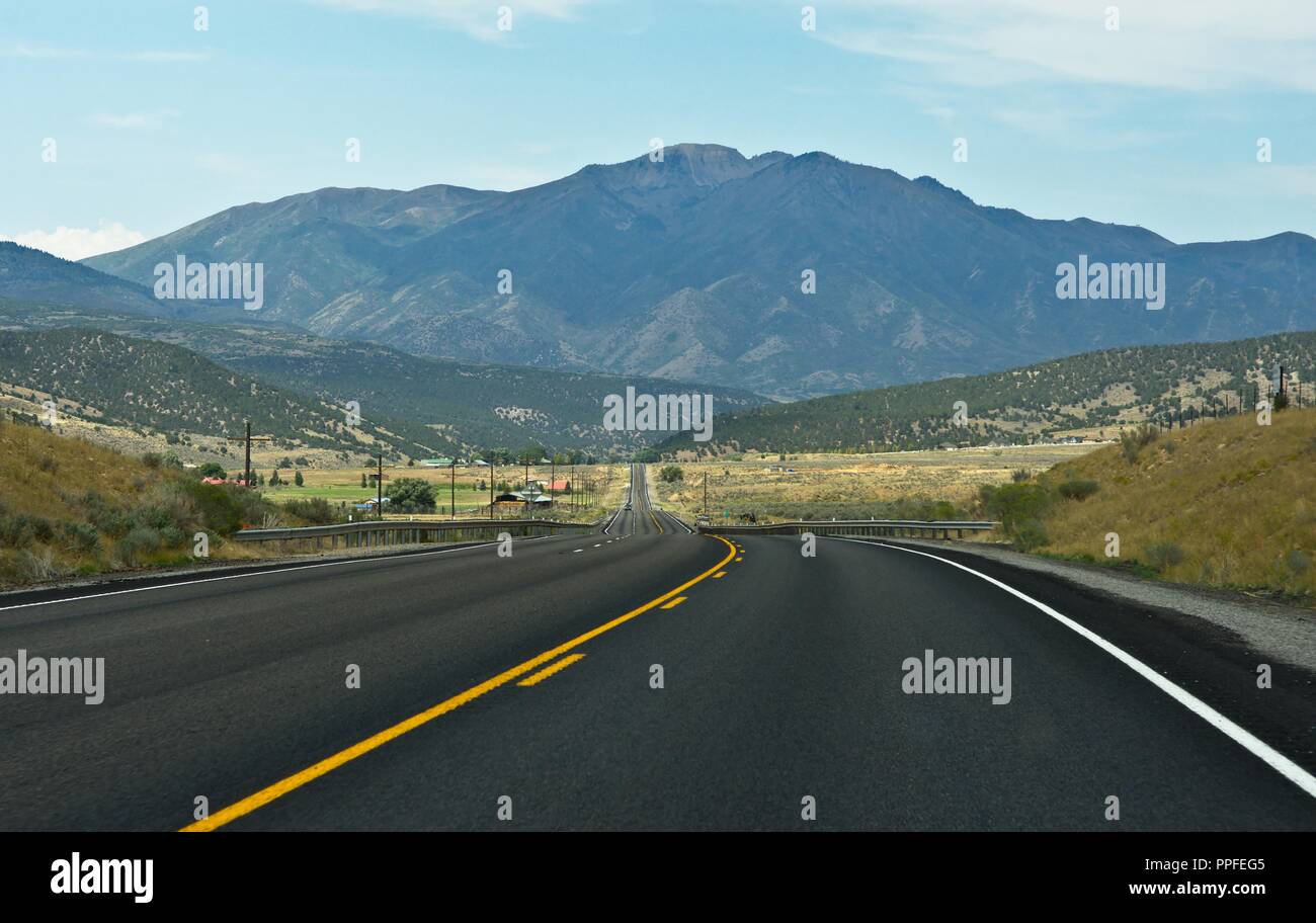 Slight view of the mountains hi-res stock photography and images - Alamy