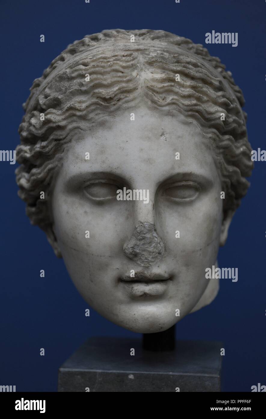 Cnidus Aphrodite. Marble sculpture. Roman copy of the 4th century BC. Greek original by Praxiteles. From Rome. 2nd century AD. Ny Carlsberg Glyptotek. Copenhagen, Denmark. Stock Photo