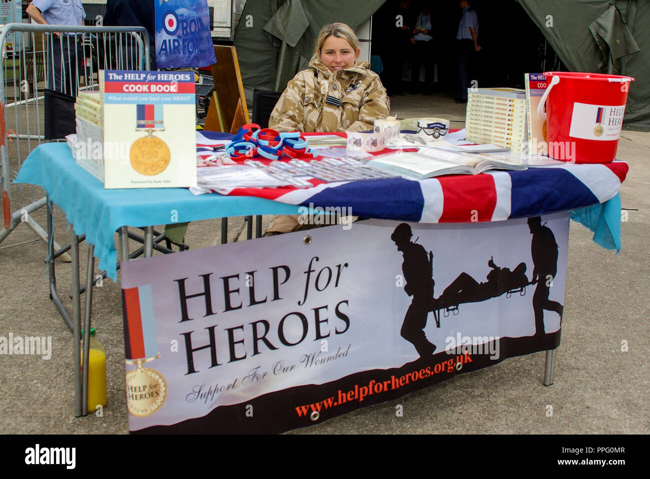 Flight Lieutenant Michelle Jayne Goodman DFC at airshow promoting Help for Heroes. First woman to be awarded the Distinguished Flying Cross Female DFC Stock Photo
