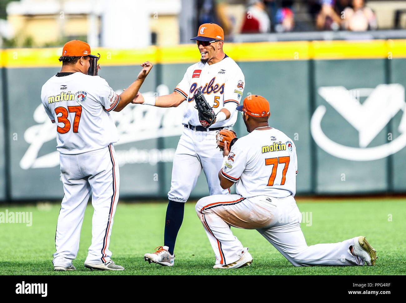 Willians Astudillo, Rafael Ortega y Rene Reyes de Venezuela celebran la ...