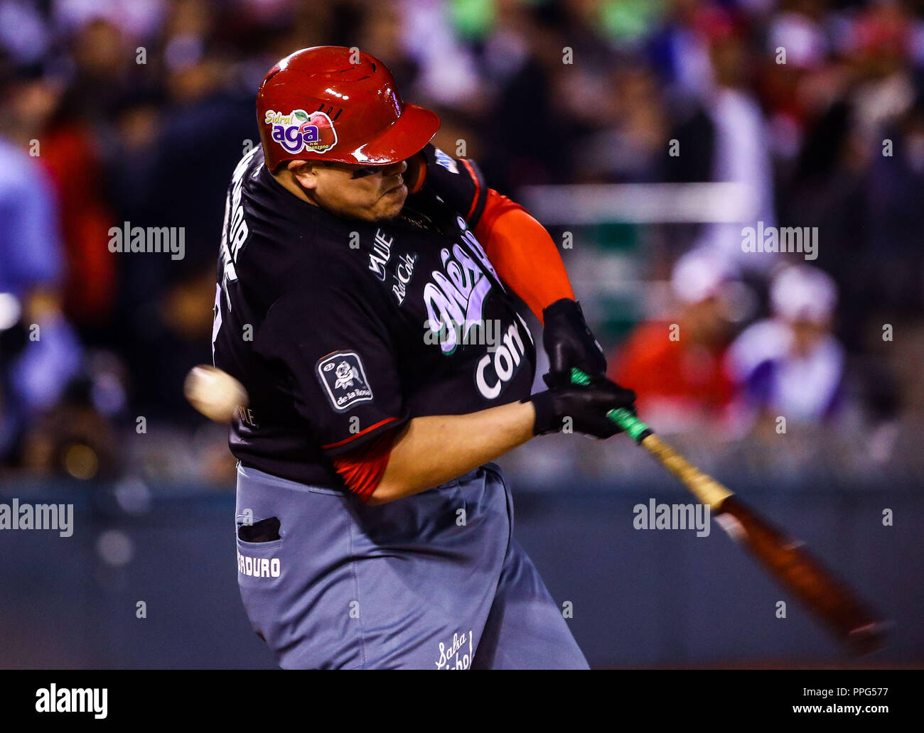 Japhet Amador, durante el segundo día de actividades de la Serie del ...