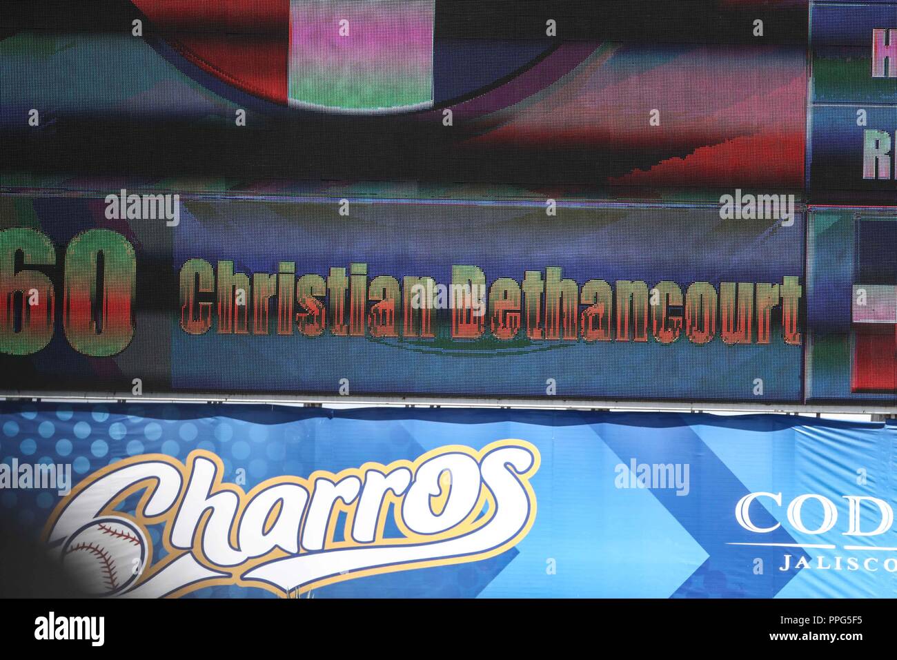 Acciones, durante el partido de beisbol entre Criollos de Caguas de Puerto Rico contra las Águilas Cibaeñas de Republica Dominicana, durante la Serie  Stock Photo