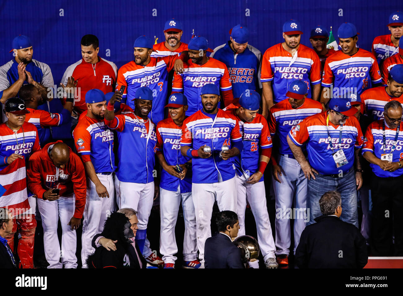 Premiacion de los Criollos de Caguas de Puerto Rico con el bi campeón de Serie del Caribe, al ganar 9 carreras por 4 a  Águilas Cibaeñas  de Republica Stock Photo