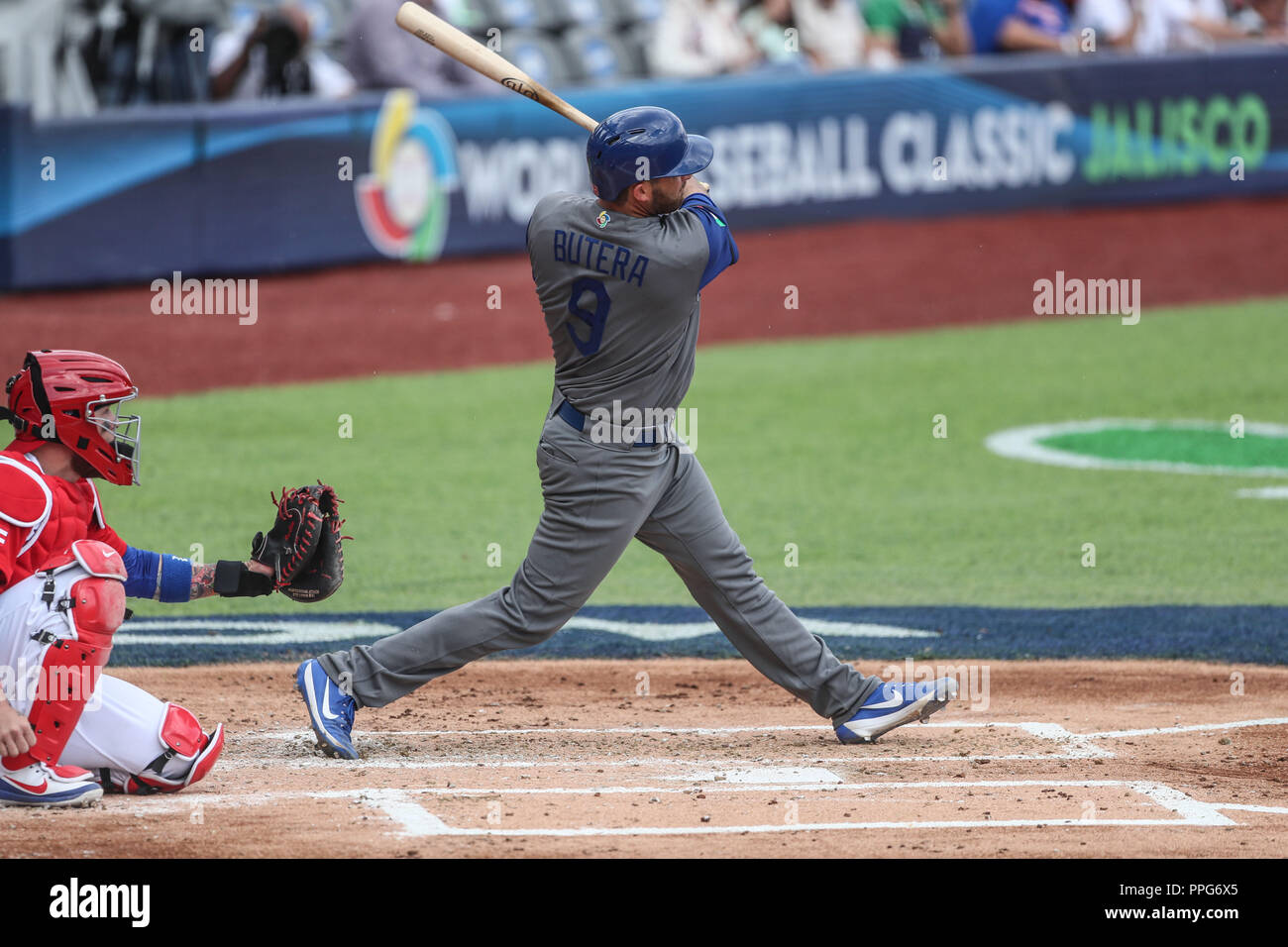 Andrew Butera de Italia, durante el partido entre Italia vs Puerto Rico, World Baseball Classic en estadio Charros de Jalisco en Guadalajara, Mexico. Stock Photo