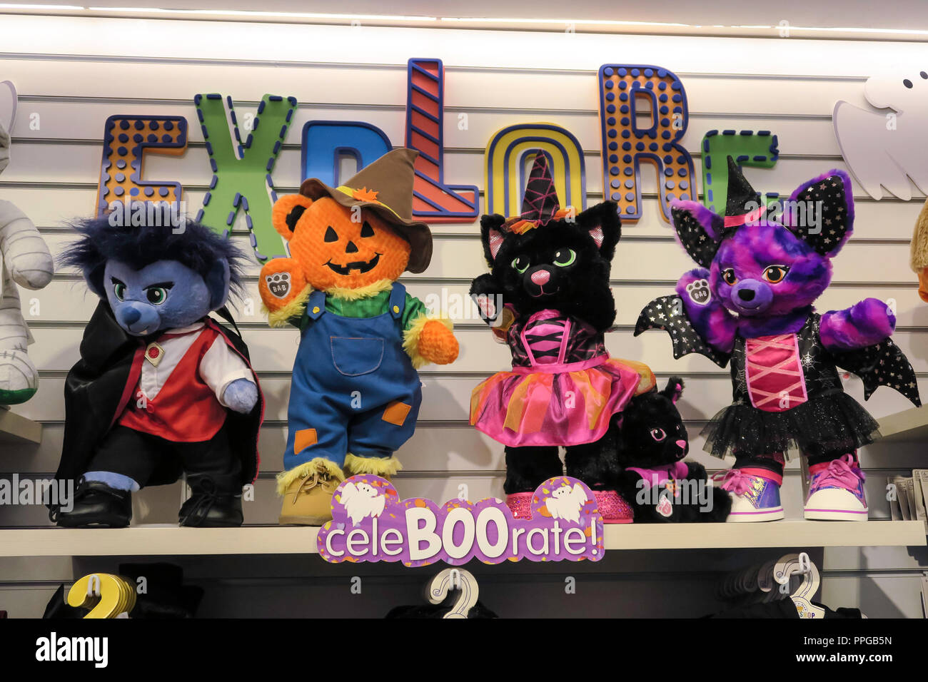 BuildABear Store, NYC Stock Photo Alamy