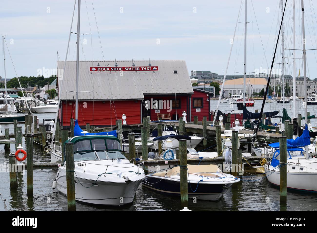 Bay and boats annapolis hires stock photography and images Alamy