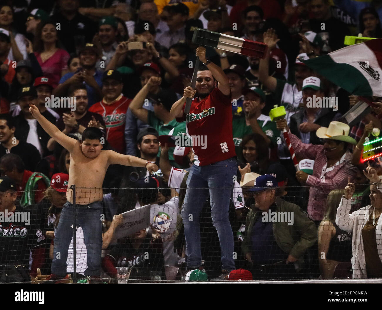 Celebracion  de la carrera de Jason Bourgeois de Mexico ,  durante el partido de beisbol de la Serie del Caribe entre Mexico vs Venezuela en el Nuevo  Stock Photo