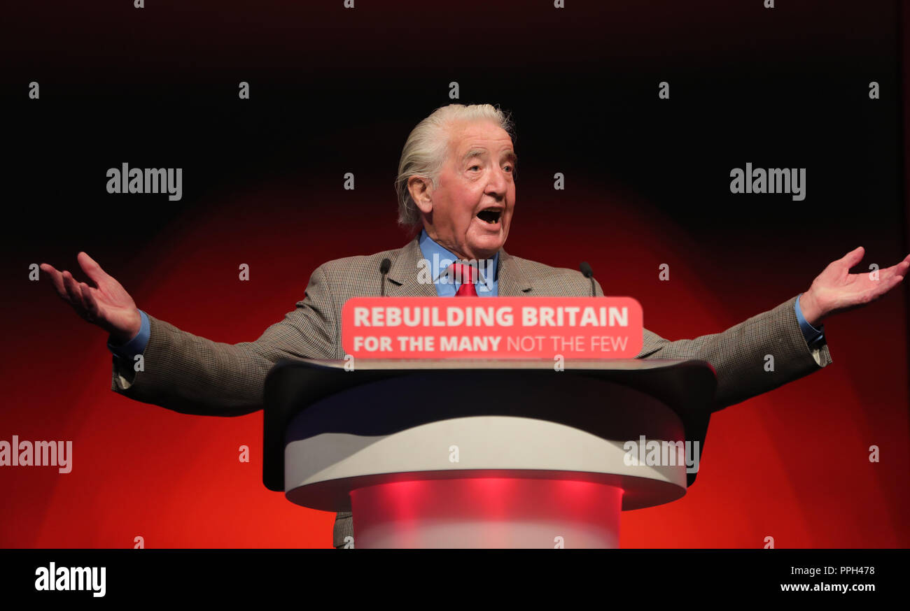 DENNIS SKINNER MP  LABOUR PARTY  LABOUR PARTY CONFERENCE 2018  THE LIVERPOOL ECHO ARENA, LIVERPOOL, , ENGLAND  26 September 2018  DIE18346     ADDRESSES THE LABOUR PARTY CONFERENCE 2018 AT THE LIVERPOOL ECHO ARENA, LIVERPOOL, ENGLAND Stock Photo