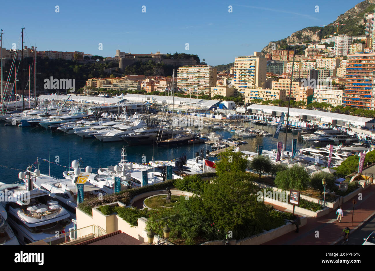 Monte Carlo, Monaco - September 26, 2018: Monaco Yacht Show Atmosphere. Yachts, Yachten, Boot, Boote, Ship, Ships, Superyacht, Superyachts, Sea, Meer, Mare, | usage worldwide Stock Photo