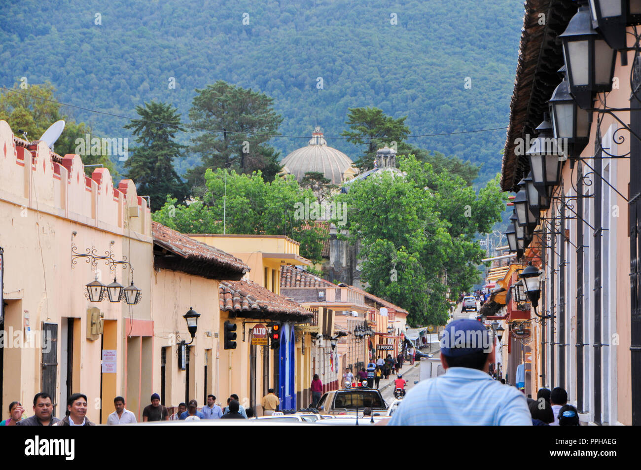 Indegenious of mexico hi-res stock photography and images - Alamy
