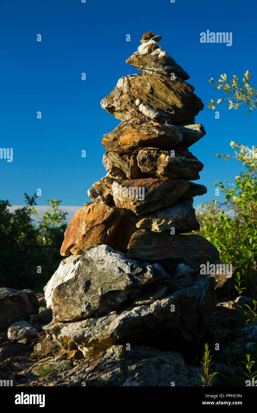 Round Mountain summit cairn along trail, Litchfield County, Connecticut Stock Photo