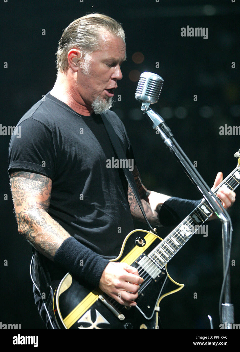 James Hetfield with Metallica performs in concert at the BankAtlantic Center in Sunrise, Florida on October 1, 2009. Stock Photo