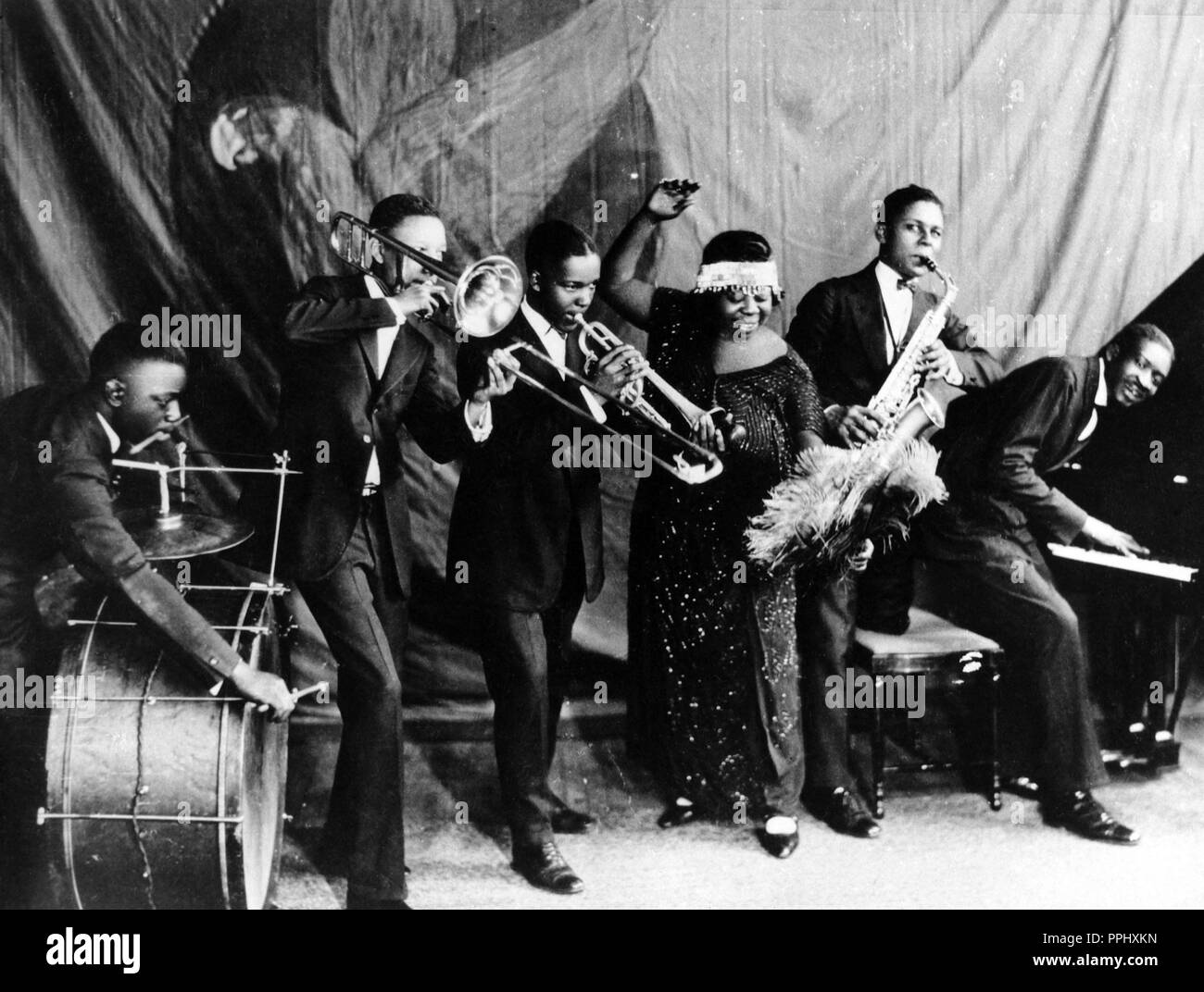 Ma Rainey con la Georgia Jazz Band. Chicago, 1923. Stock Photo