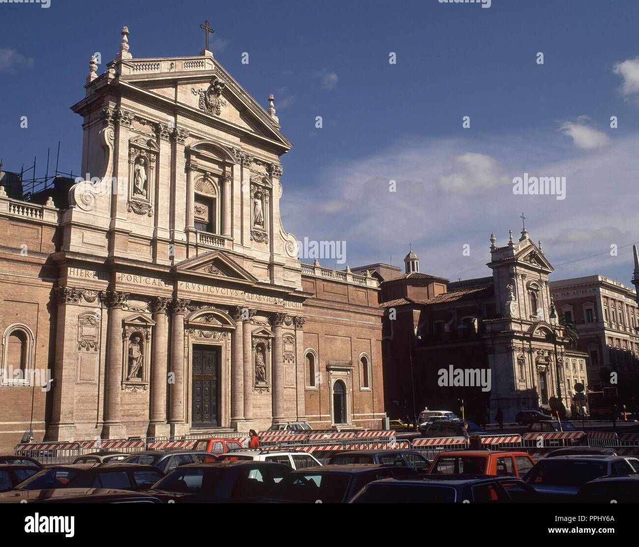 EXTERIOR-FACHADA-1589(ANTES SANTUARIO S IV). Author: MADERNO, CARLO. Location: IGLESIA DE SANTA SUSANA. Rome. ITALIA Stock Photo - Alamy EXTERIOR-FACHADA-1589(ANTES SANTUARIO S IV). Author: MADERNO, CARLO. Location: IGLESIA DE SANTA SUSANA. Rome. ITALIA Stock Photo - Alamy