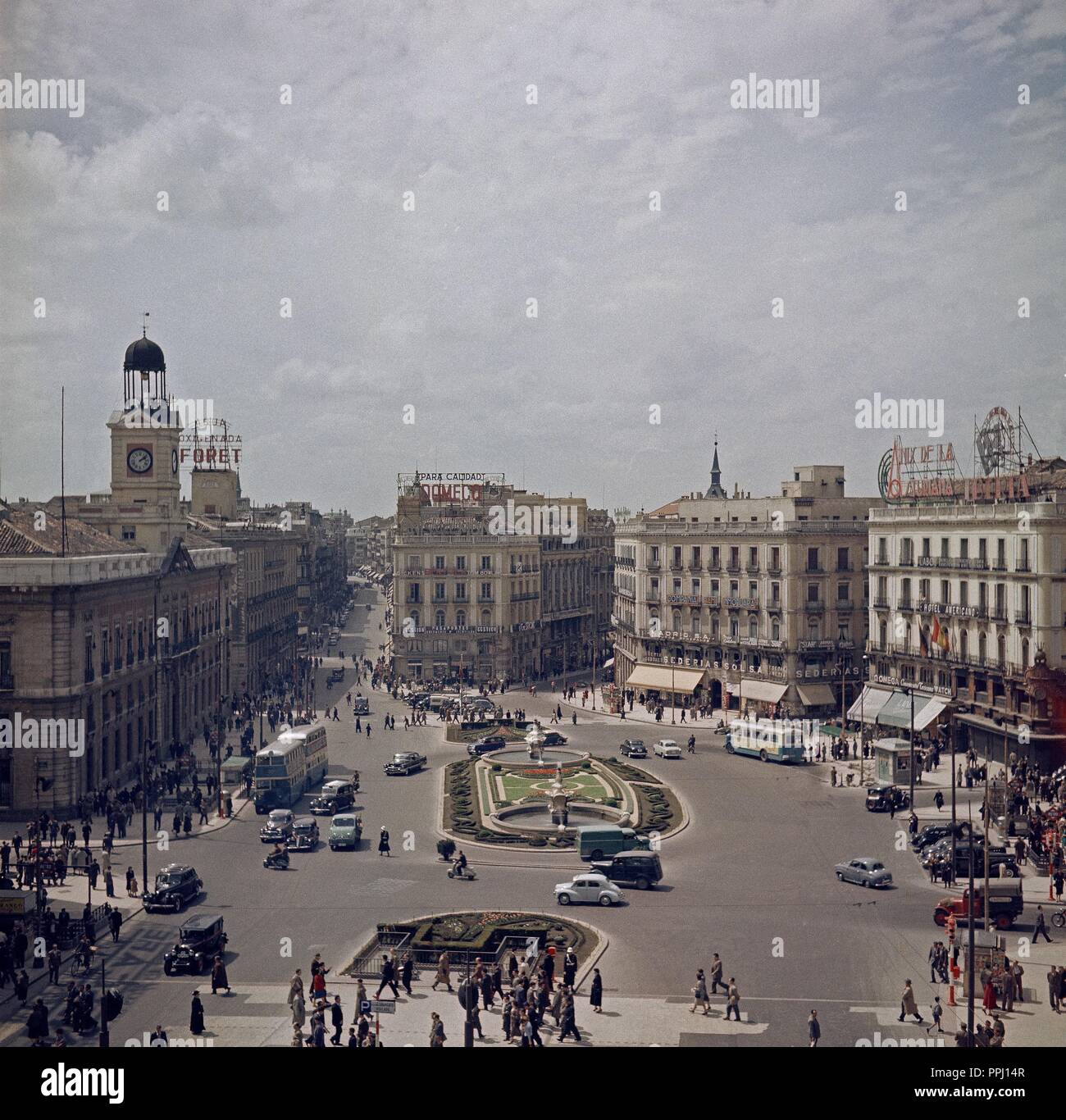 PUERTA DEL SOL, MADRID. 1955/60. Location: SUN GATE. SPAIN. Stock Photo