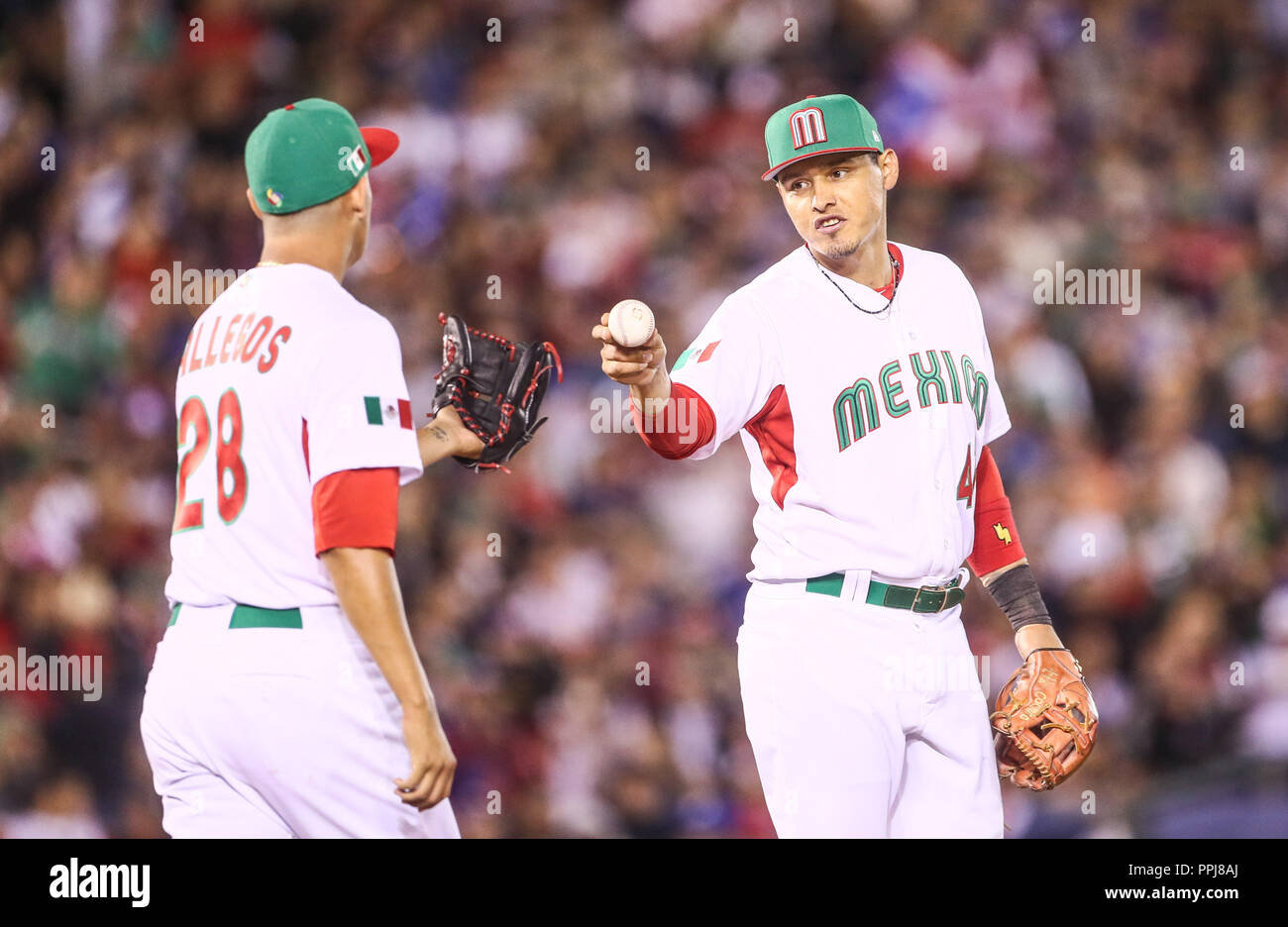 Luis Cruz de Mexico, durante el partido entre Mexico vs Puerto Rico