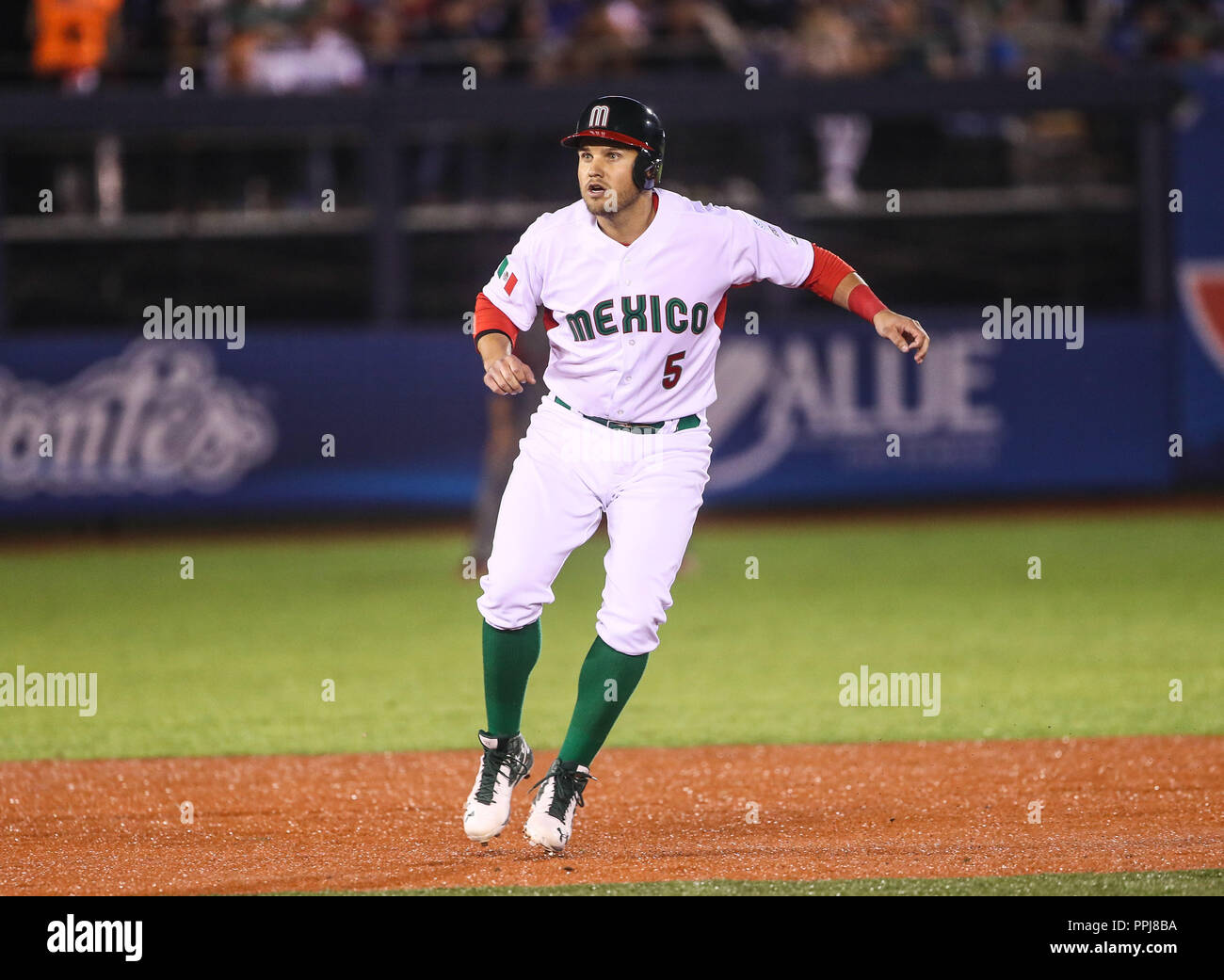 Brandon Laird de Mexico, durante el partido entre Mexico vs Puerto Rico