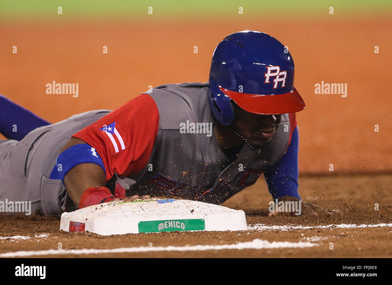 WBC 2017 Roundup 3/20: Puerto Rico advances, Xander heads back home - Over  the Monster