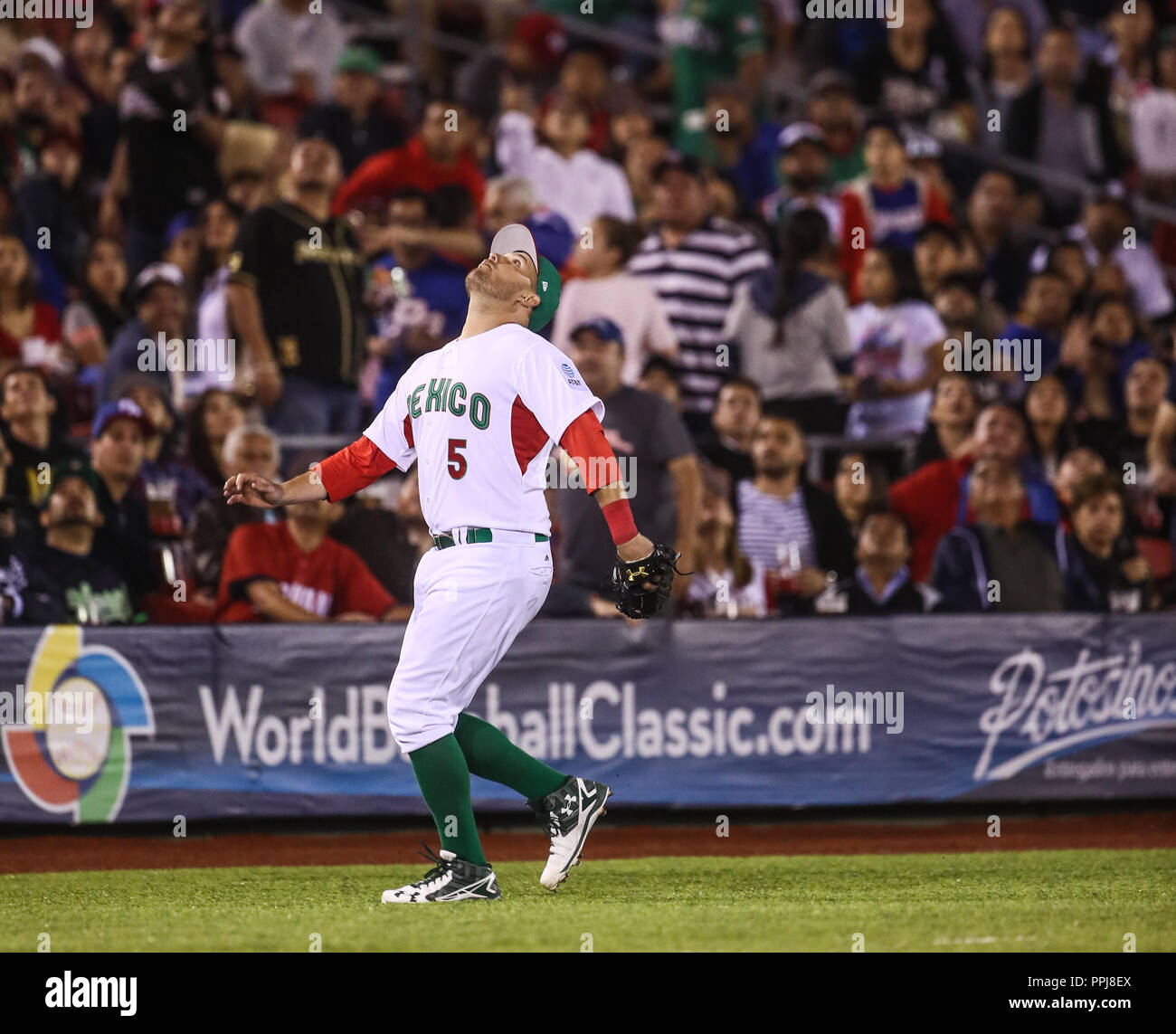Brandon Laird de Mexico, durante el partido entre Mexico vs Puerto Rico