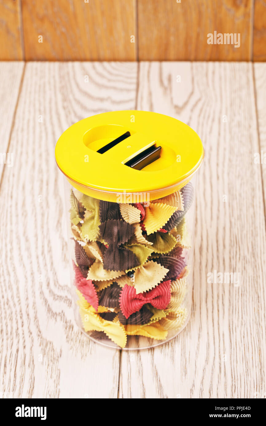 Download Fiocchi Rigati High Resolution Stock Photography And Images Alamy Yellowimages Mockups
