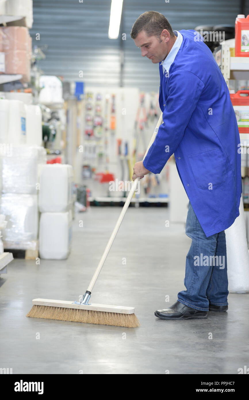 store cleaner