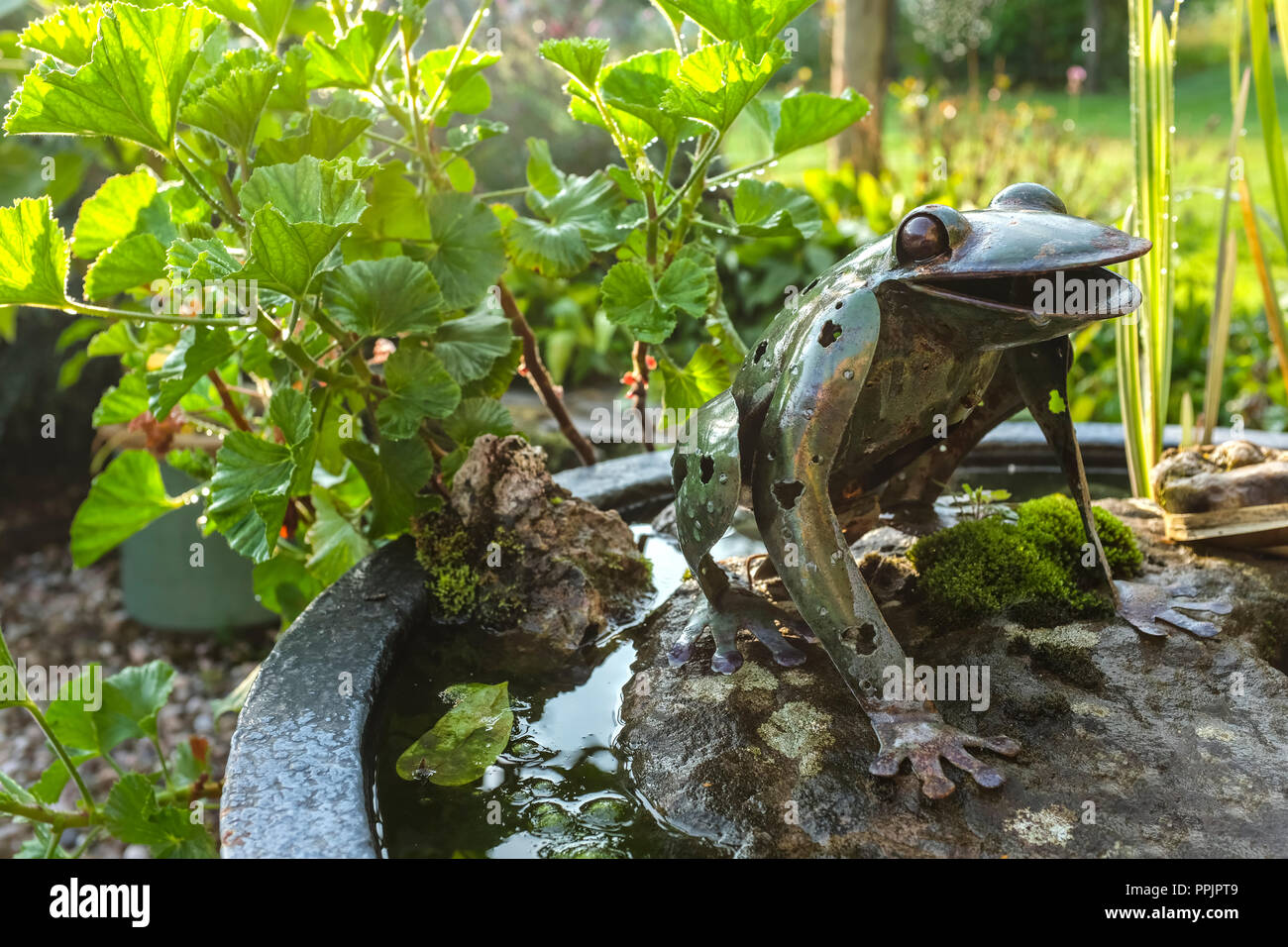 Garden ornament water feature hires stock photography and images Alamy