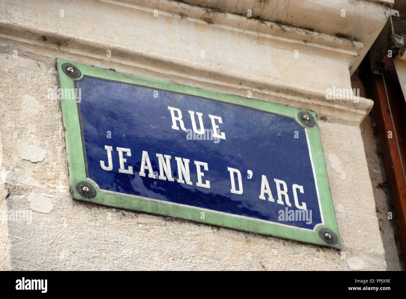 Street sign of one of France most famous historical figures, JeanneD"Ac in  the city of Orleans in France. It is in north-central France, about 130 km  Stock Photo - Alamy