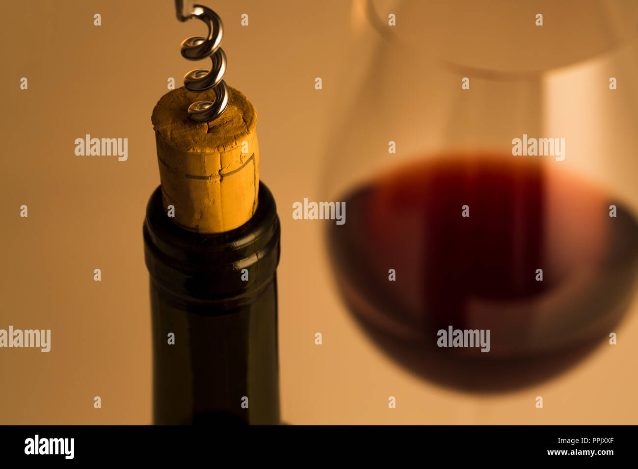 Opening a wine bottle Stock Photo Alamy