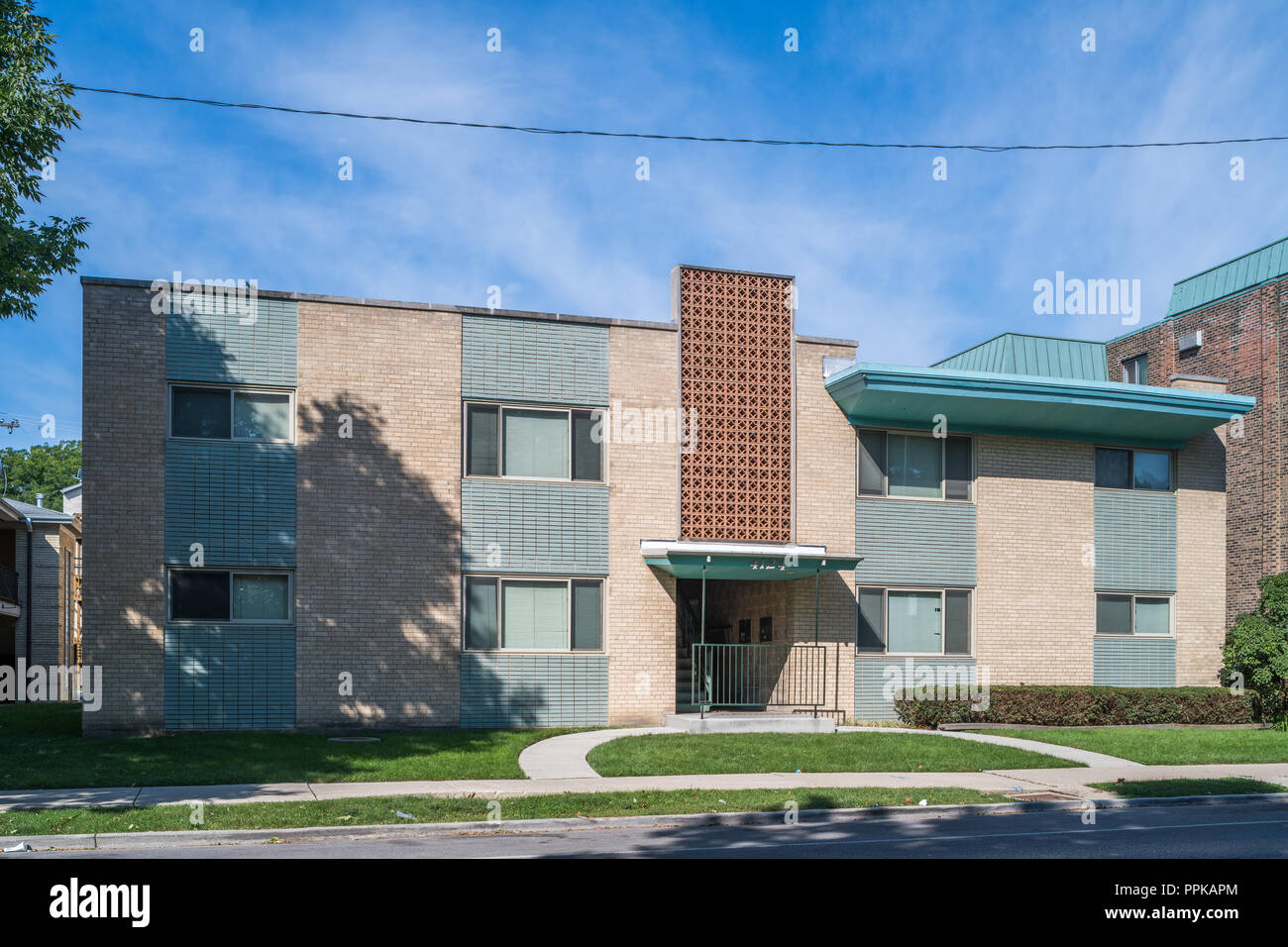 Residential building in the Horner Park neighborhood Stock Photo Alamy