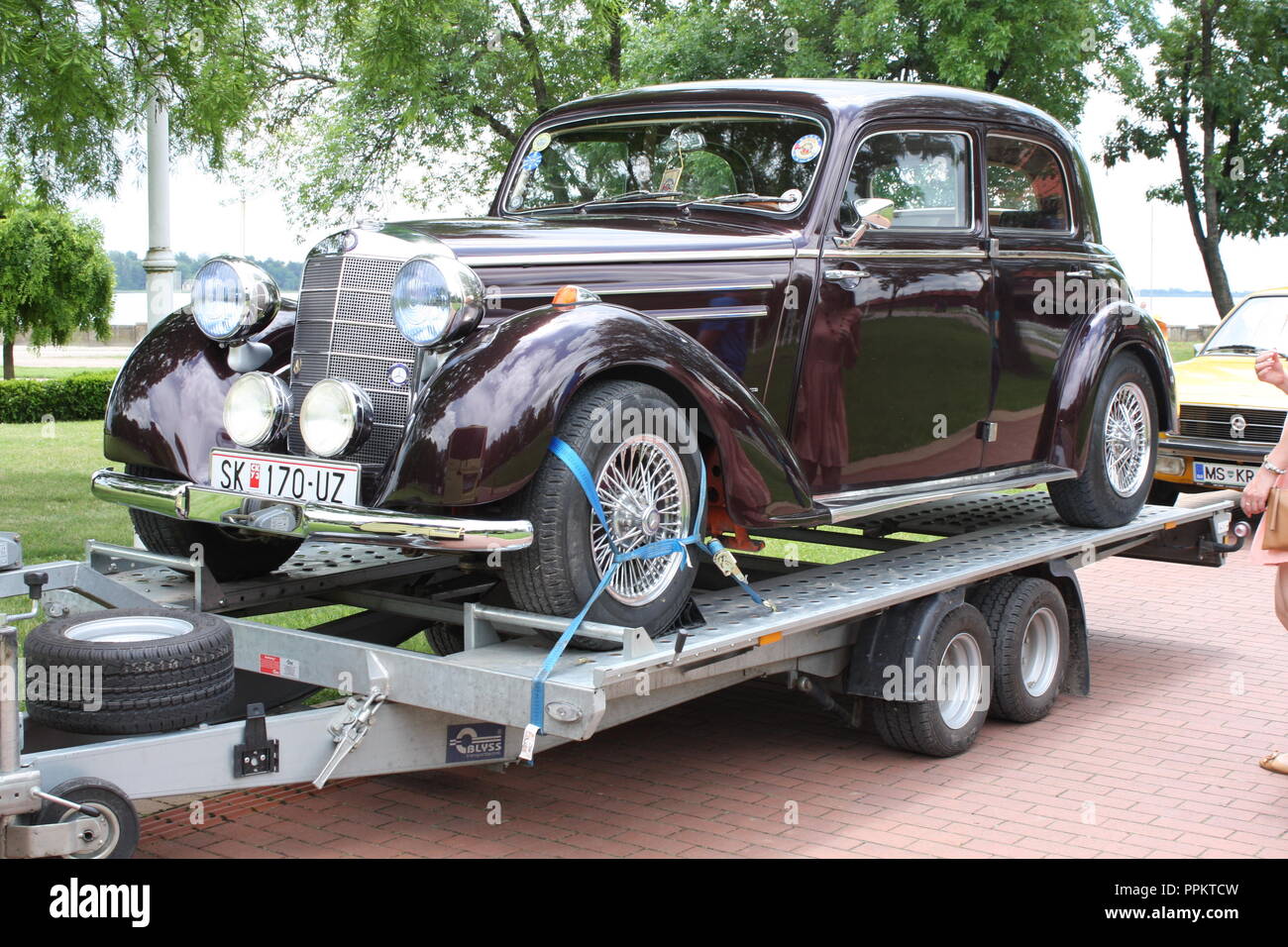 Retro car show exhibion in Palic city park. Mercedes Benz and other old  classic cars on streets – Stock Editorial Photography Stock Photo - Alamy