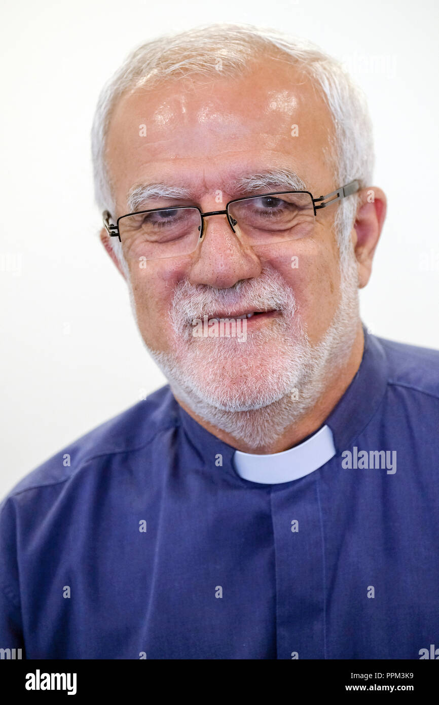Fr. Emanuel Youkhana, Director of CAPNI (Christian Aid Program Northern Iraq) in Dohuk, Kurdistan Region, Northern Irak Stock Photo