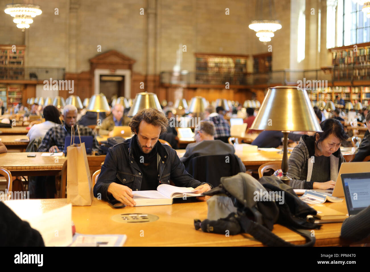 Public Library, New York - February 10, 2016: Unidentified people ...
