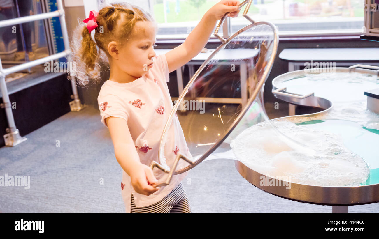 The Science of Bubble-Making - KidZone Museum