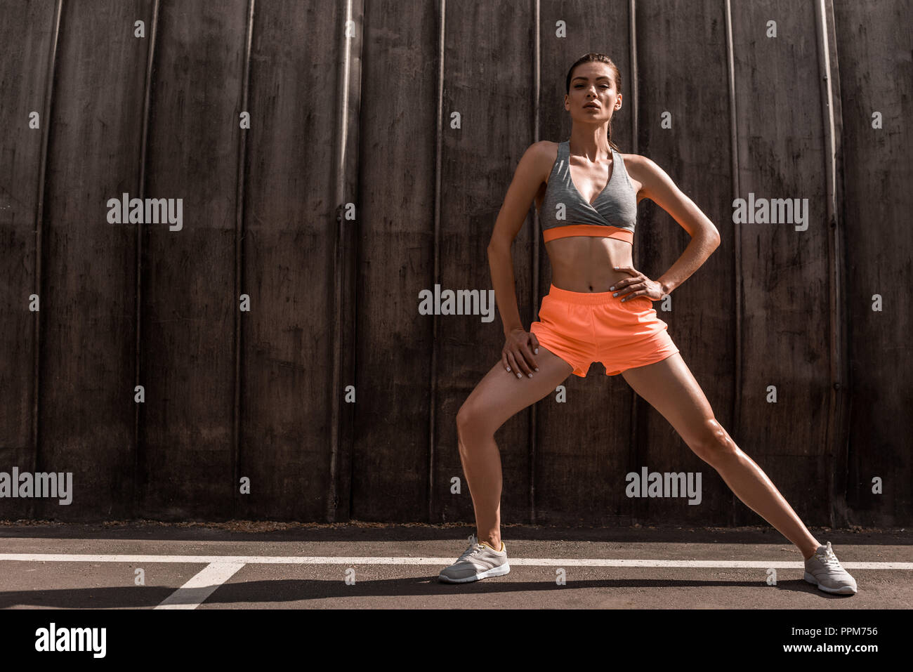 Legs akimbo hires stock photography and images Alamy