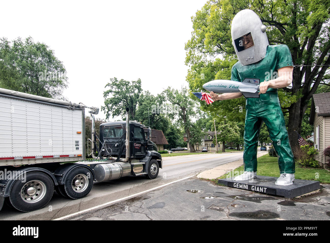 Gemini giant route 66 hires stock photography and images Alamy