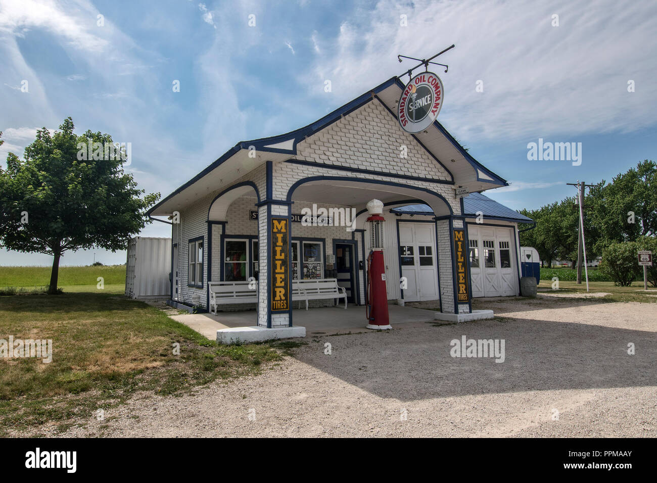 Historic gas station, Standard Oil gas station, on Route 66, Odell