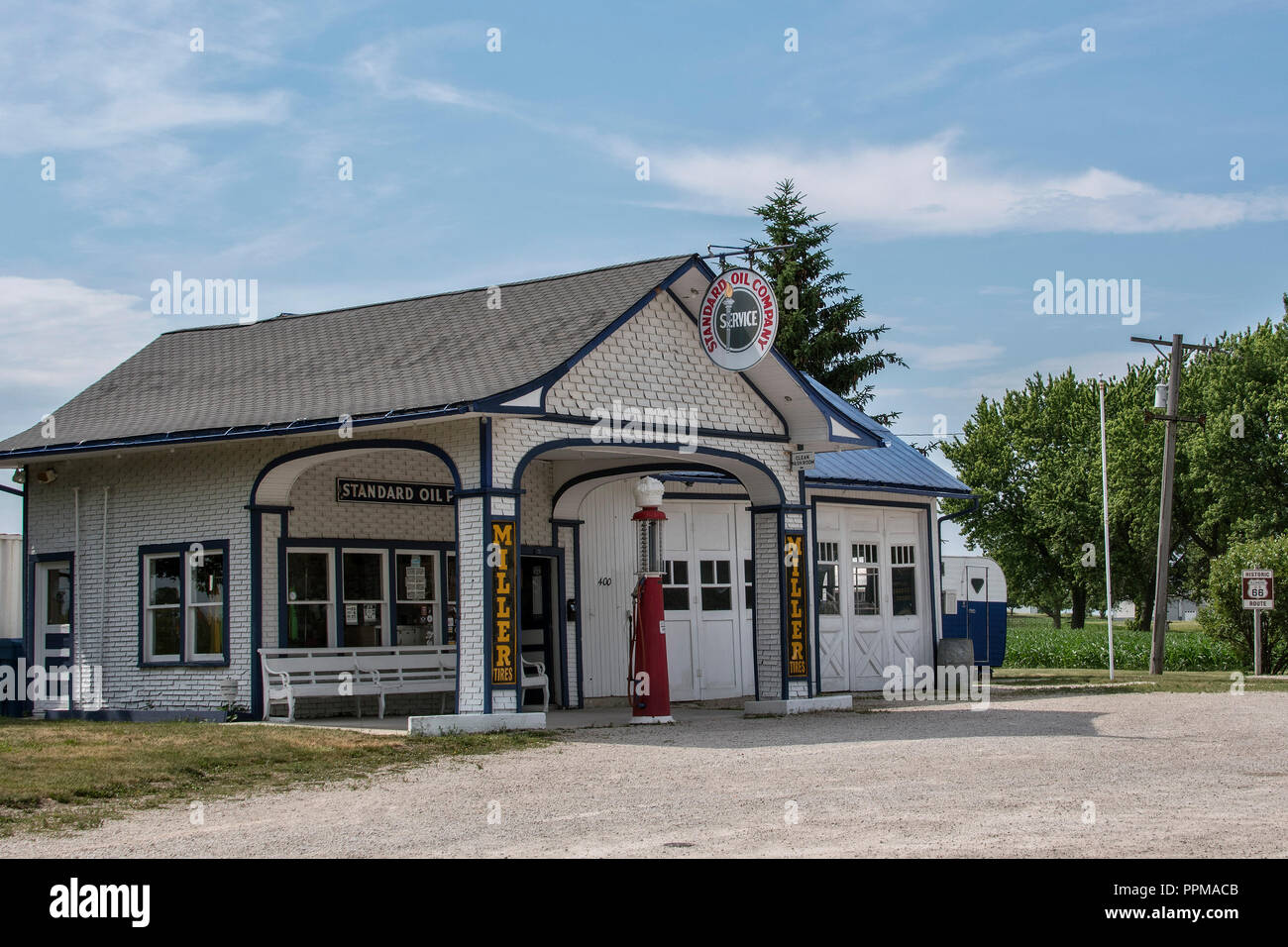 Historic gas station, Standard Oil gas station, on Route 66, Odell