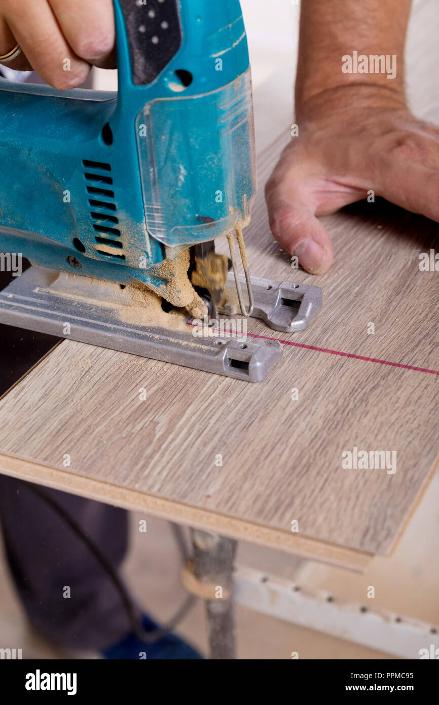Installing Laminate Flooring Carpenter Cut Parquet Floor Board